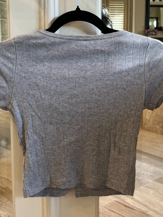 Brandy Melville Grey Button Down Baby Tee - Picture 2 of 3